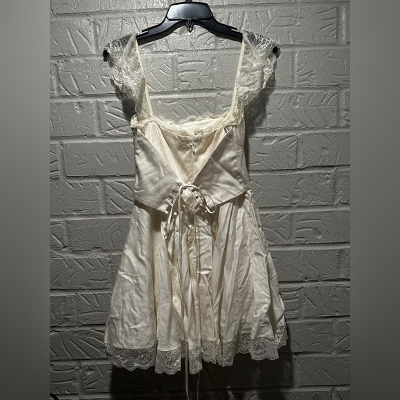 New House Of CB Kaia Mini Dress In Ivory Size Small - Picture 5 of 10